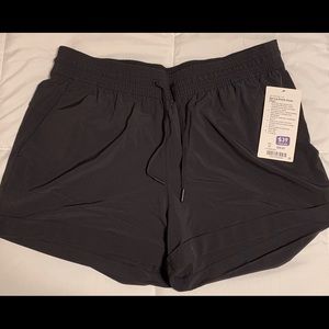 Lulu Lemon Spring Break Away shorts